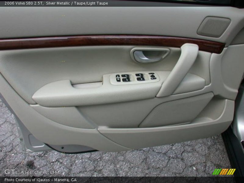 Silver Metallic / Taupe/Light Taupe 2006 Volvo S80 2.5T