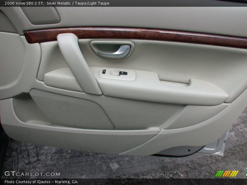 Silver Metallic / Taupe/Light Taupe 2006 Volvo S80 2.5T