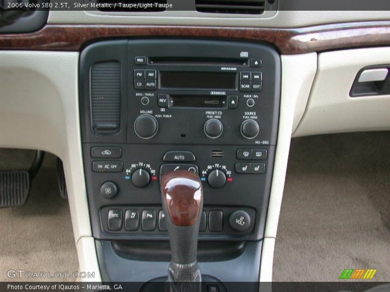 Silver Metallic / Taupe/Light Taupe 2006 Volvo S80 2.5T