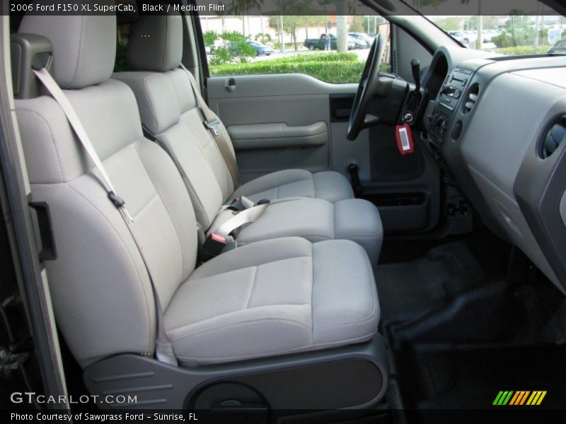 Front Seat of 2006 F150 XL SuperCab