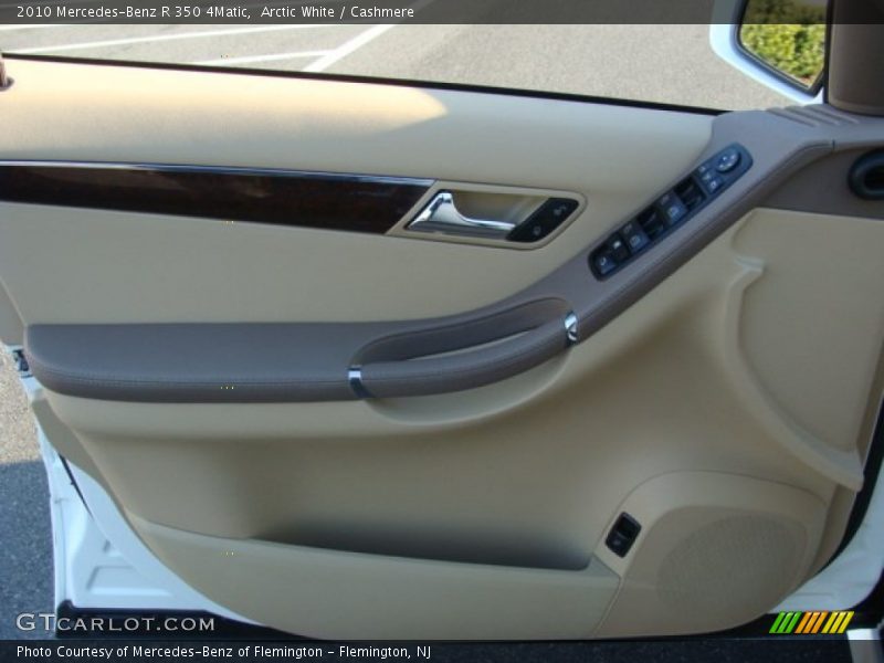 Arctic White / Cashmere 2010 Mercedes-Benz R 350 4Matic