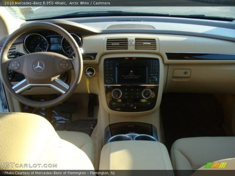 Arctic White / Cashmere 2010 Mercedes-Benz R 350 4Matic