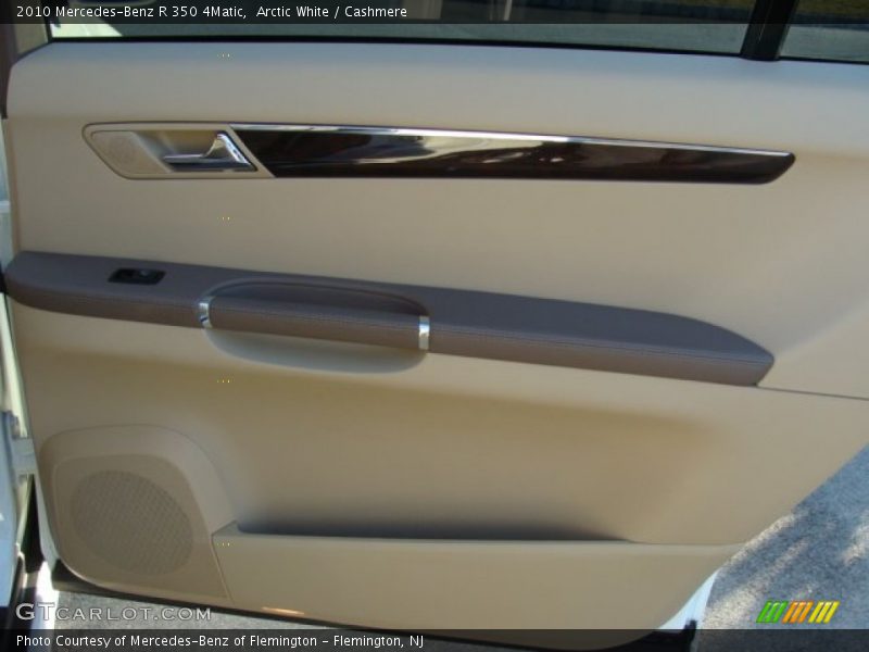 Arctic White / Cashmere 2010 Mercedes-Benz R 350 4Matic