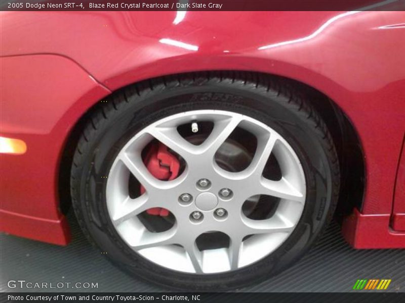 Blaze Red Crystal Pearlcoat / Dark Slate Gray 2005 Dodge Neon SRT-4