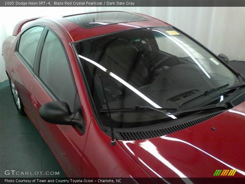 Blaze Red Crystal Pearlcoat / Dark Slate Gray 2005 Dodge Neon SRT-4