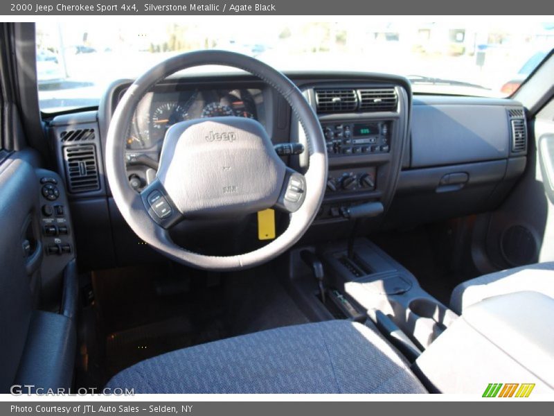 Silverstone Metallic / Agate Black 2000 Jeep Cherokee Sport 4x4