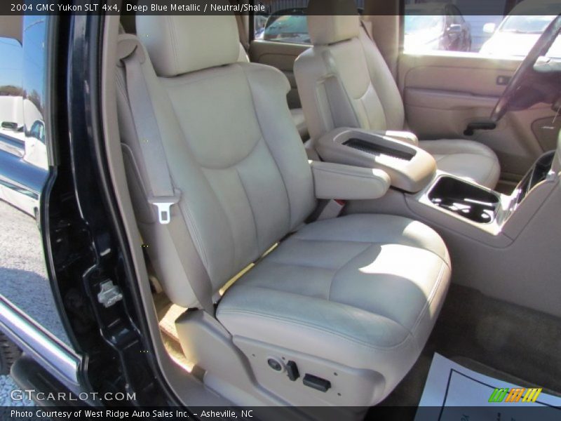 Deep Blue Metallic / Neutral/Shale 2004 GMC Yukon SLT 4x4