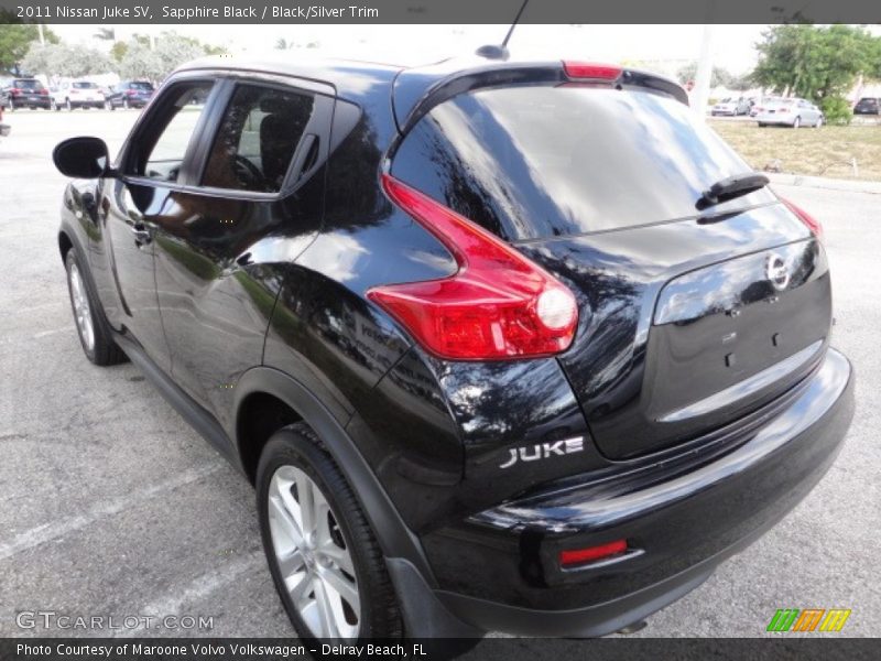 Sapphire Black / Black/Silver Trim 2011 Nissan Juke SV