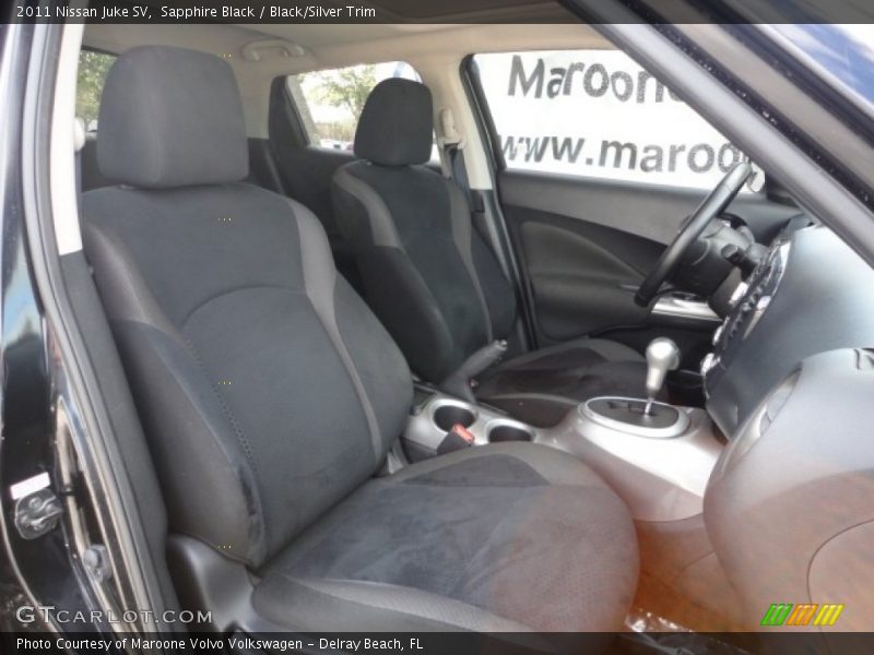 Sapphire Black / Black/Silver Trim 2011 Nissan Juke SV