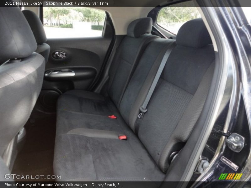Sapphire Black / Black/Silver Trim 2011 Nissan Juke SV