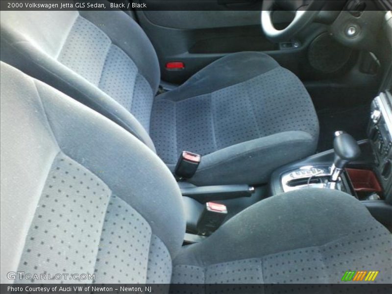Black / Black 2000 Volkswagen Jetta GLS Sedan