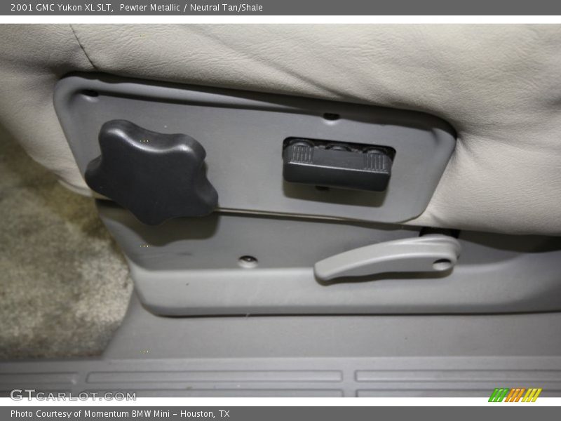 Pewter Metallic / Neutral Tan/Shale 2001 GMC Yukon XL SLT