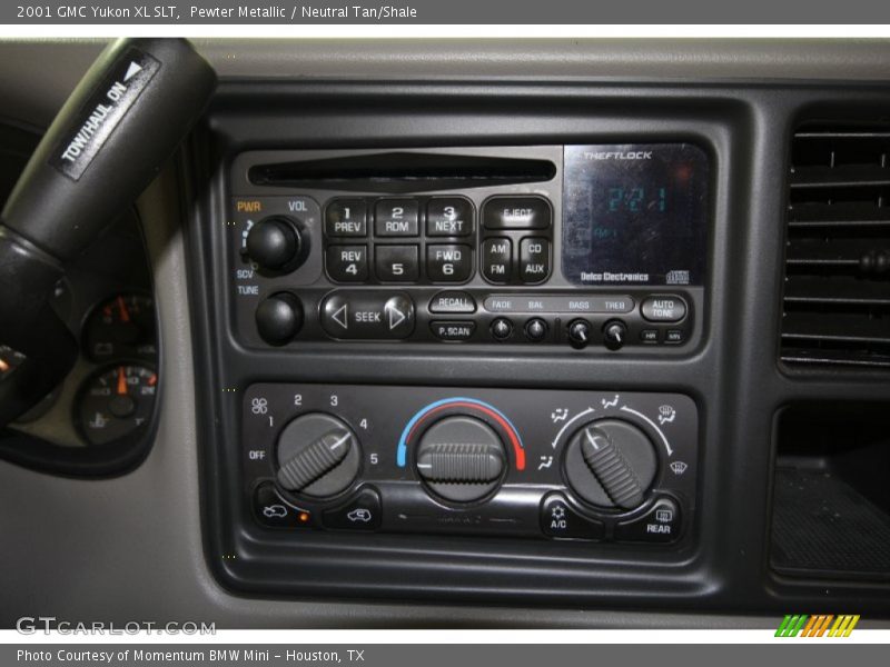Pewter Metallic / Neutral Tan/Shale 2001 GMC Yukon XL SLT