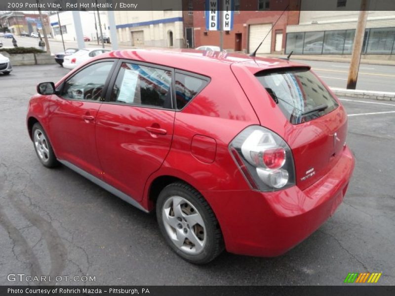 Red Hot Metallic / Ebony 2009 Pontiac Vibe