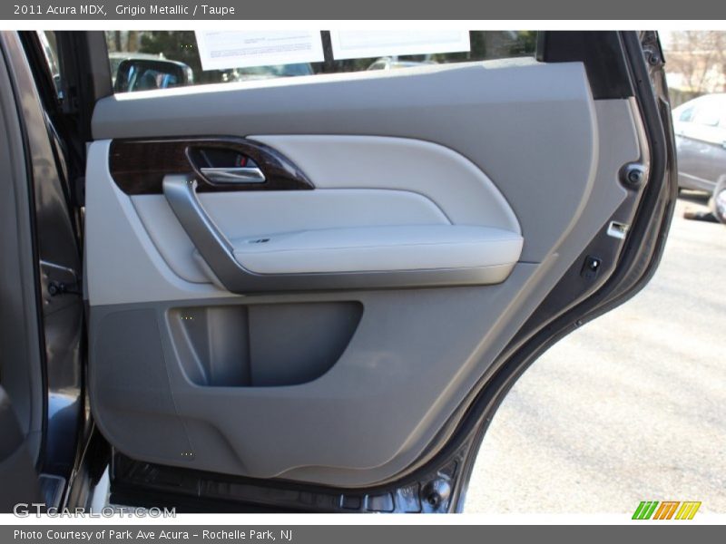 Grigio Metallic / Taupe 2011 Acura MDX