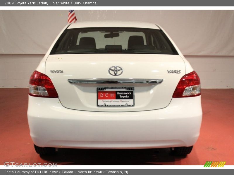 Polar White / Dark Charcoal 2009 Toyota Yaris Sedan