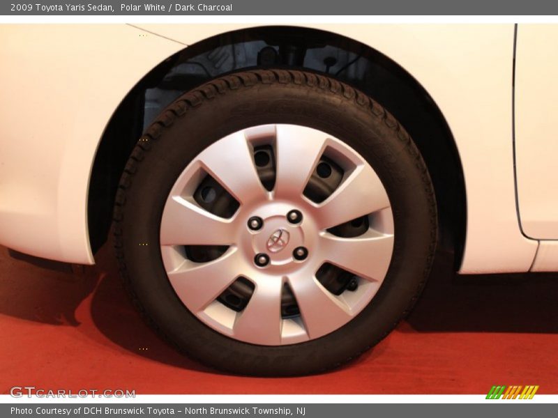 Polar White / Dark Charcoal 2009 Toyota Yaris Sedan