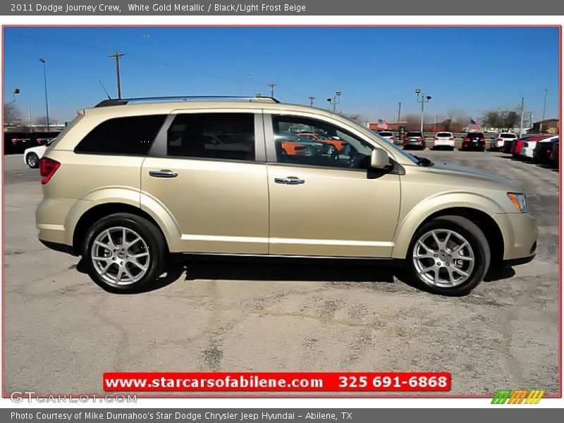 White Gold Metallic / Black/Light Frost Beige 2011 Dodge Journey Crew