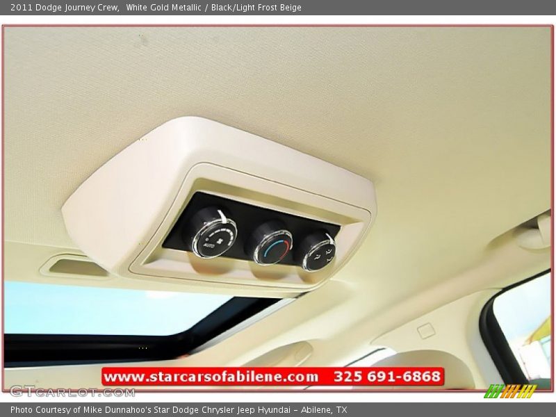 White Gold Metallic / Black/Light Frost Beige 2011 Dodge Journey Crew