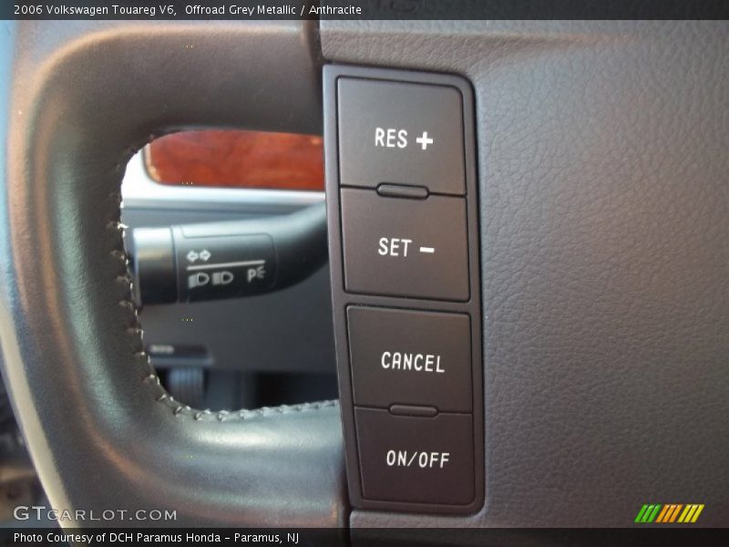 Offroad Grey Metallic / Anthracite 2006 Volkswagen Touareg V6