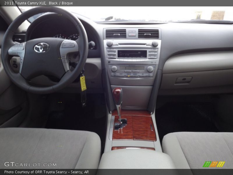 Black / Bisque 2011 Toyota Camry XLE