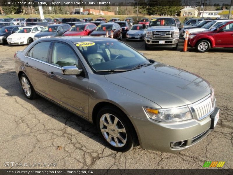 Front 3/4 View of 2009 MKZ Sedan