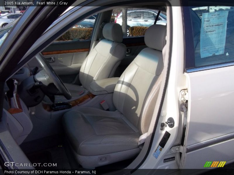Pearl White / Gray 2005 Kia Amanti