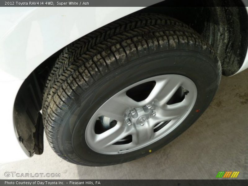Super White / Ash 2012 Toyota RAV4 I4 4WD