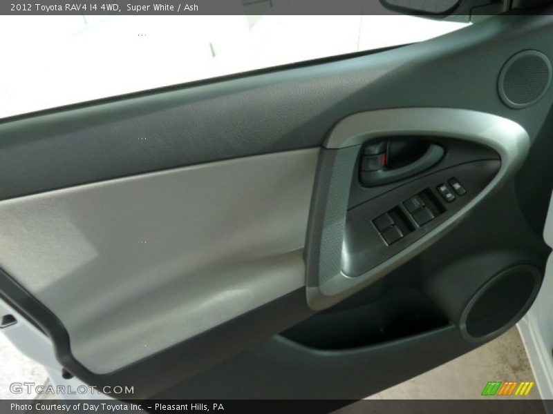 Super White / Ash 2012 Toyota RAV4 I4 4WD