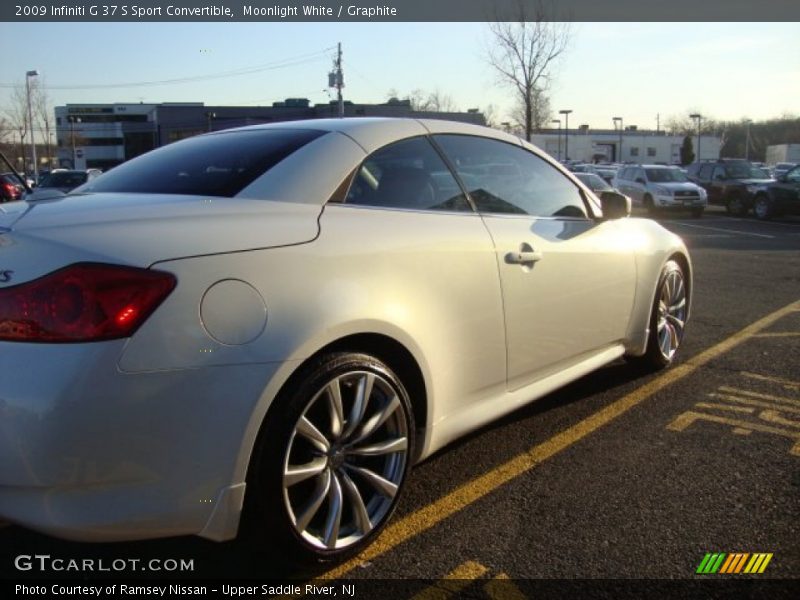 Moonlight White / Graphite 2009 Infiniti G 37 S Sport Convertible