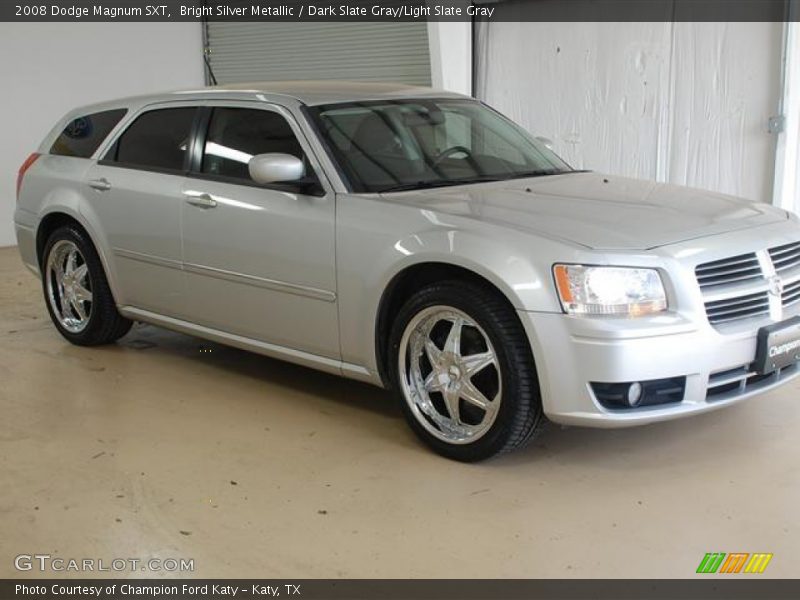 Bright Silver Metallic / Dark Slate Gray/Light Slate Gray 2008 Dodge Magnum SXT