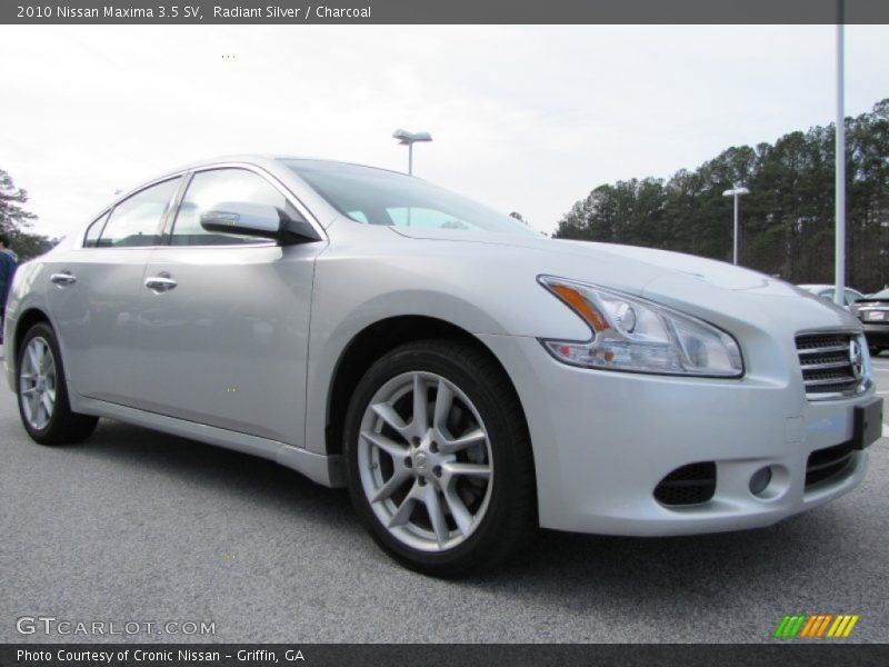 Radiant Silver / Charcoal 2010 Nissan Maxima 3.5 SV