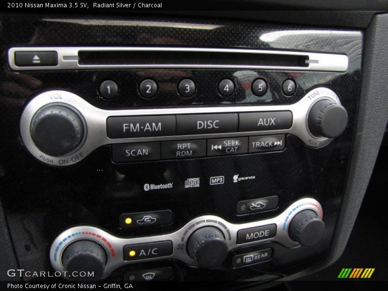 Radiant Silver / Charcoal 2010 Nissan Maxima 3.5 SV