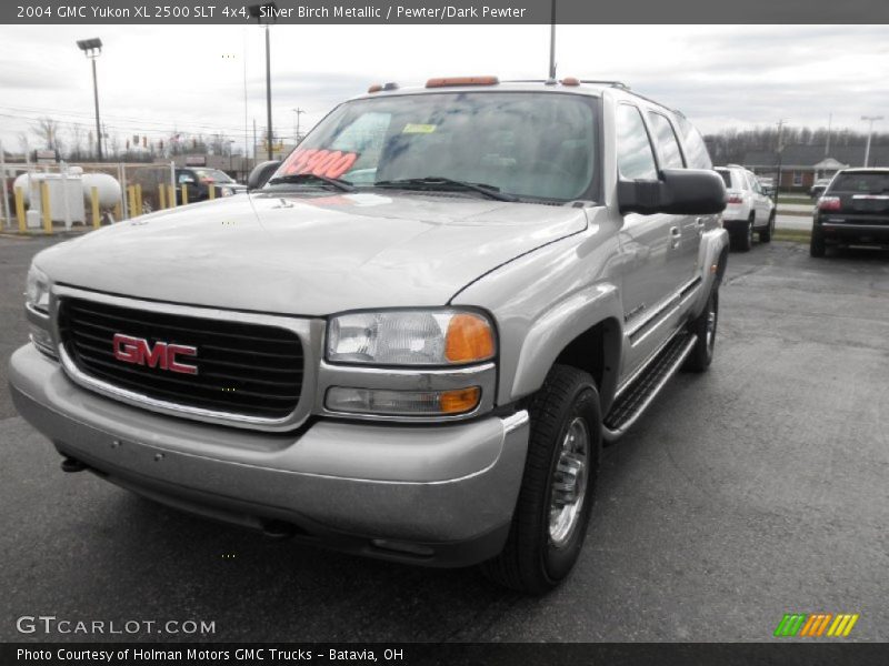 Silver Birch Metallic / Pewter/Dark Pewter 2004 GMC Yukon XL 2500 SLT 4x4