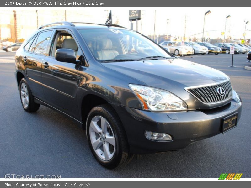 Front 3/4 View of 2004 RX 330 AWD