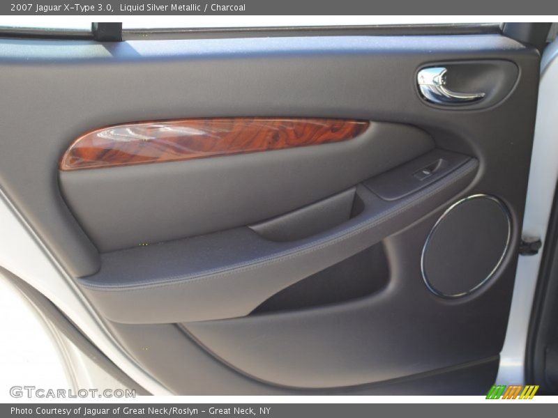 Liquid Silver Metallic / Charcoal 2007 Jaguar X-Type 3.0