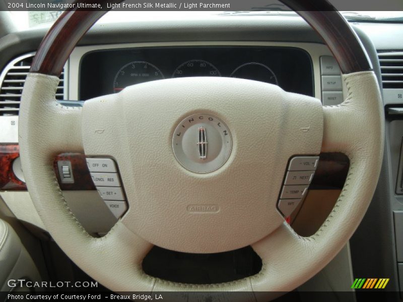 Light French Silk Metallic / Light Parchment 2004 Lincoln Navigator Ultimate