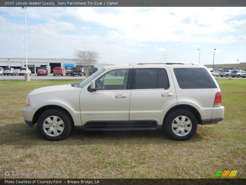 Ivory Parchment Tri-Coat / Camel 2005 Lincoln Aviator Luxury