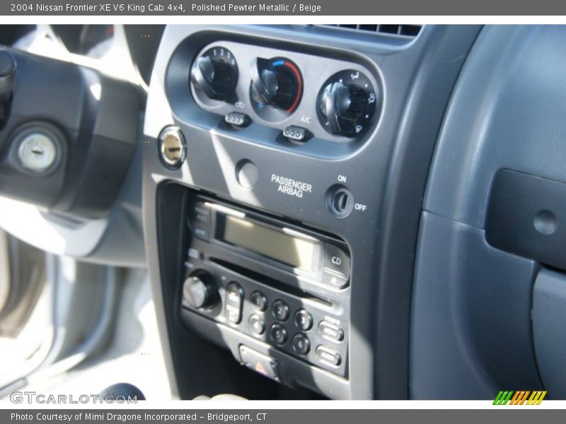 Polished Pewter Metallic / Beige 2004 Nissan Frontier XE V6 King Cab 4x4