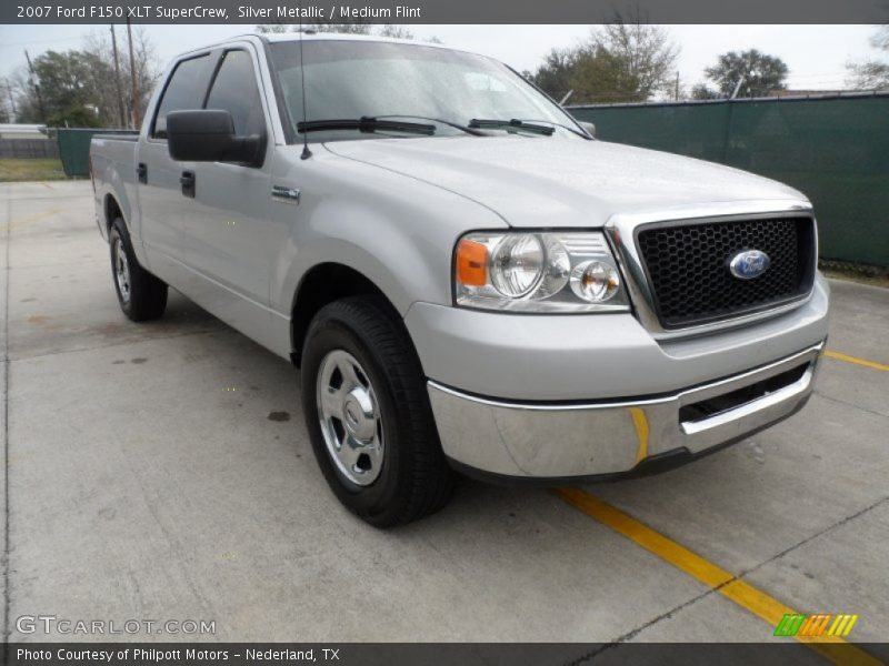 Front 3/4 View of 2007 F150 XLT SuperCrew