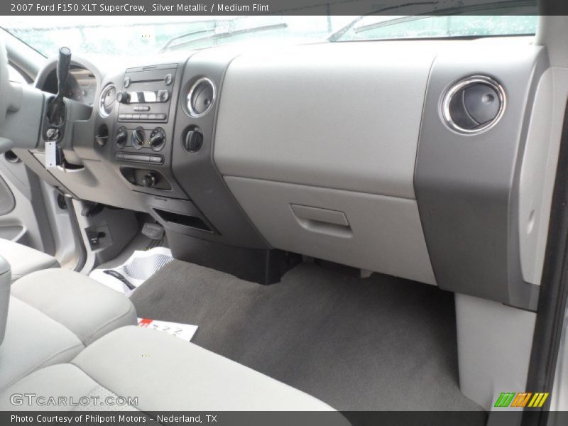 Silver Metallic / Medium Flint 2007 Ford F150 XLT SuperCrew
