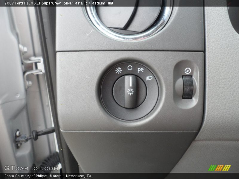 Silver Metallic / Medium Flint 2007 Ford F150 XLT SuperCrew