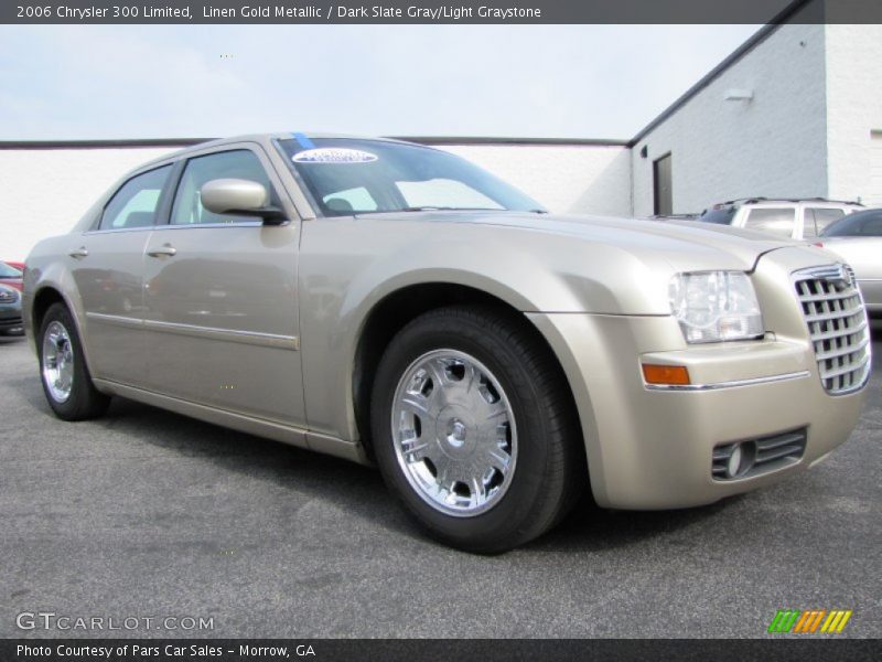 Front 3/4 View of 2006 300 Limited