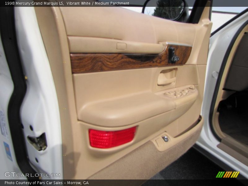 Vibrant White / Medium Parchment 1998 Mercury Grand Marquis LS