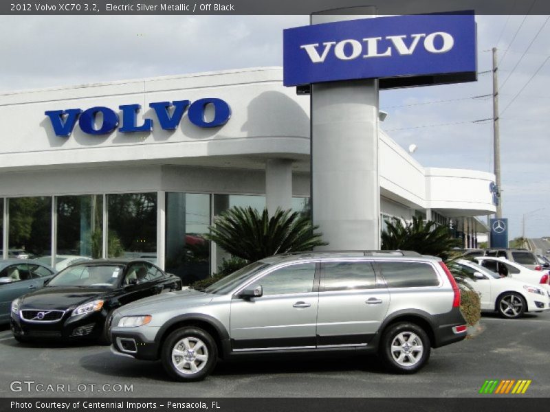 Electric Silver Metallic / Off Black 2012 Volvo XC70 3.2