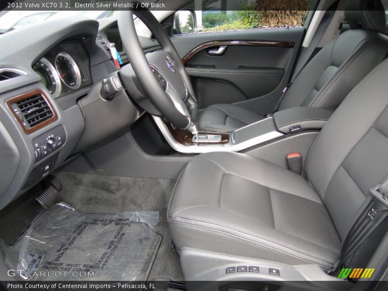 Electric Silver Metallic / Off Black 2012 Volvo XC70 3.2