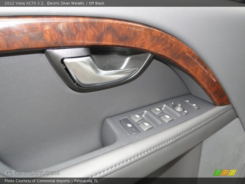Electric Silver Metallic / Off Black 2012 Volvo XC70 3.2