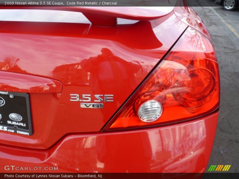 Code Red Metallic / Charcoal 2009 Nissan Altima 3.5 SE Coupe