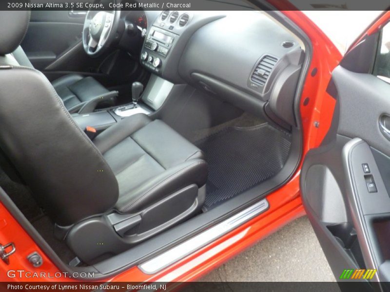 Code Red Metallic / Charcoal 2009 Nissan Altima 3.5 SE Coupe