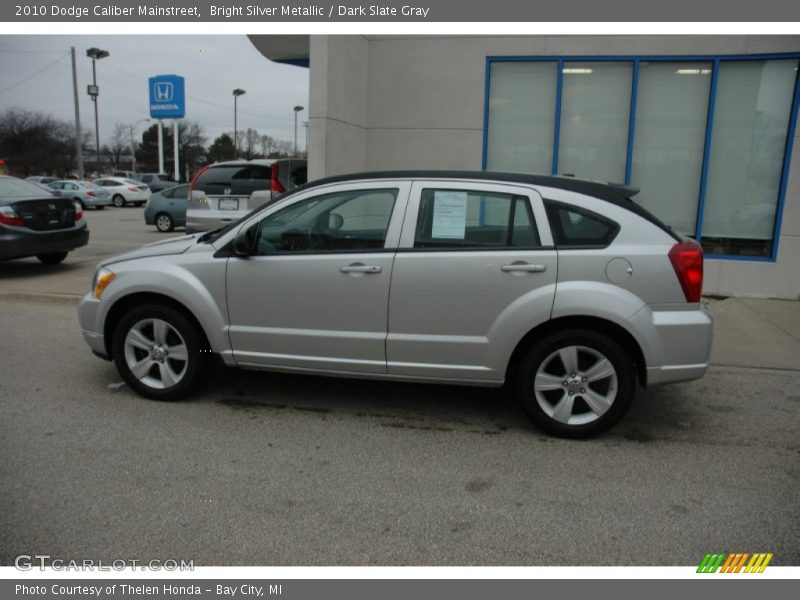 Bright Silver Metallic / Dark Slate Gray 2010 Dodge Caliber Mainstreet